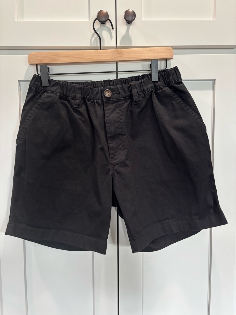 chubbies Black Flat-Front Casual Shorts